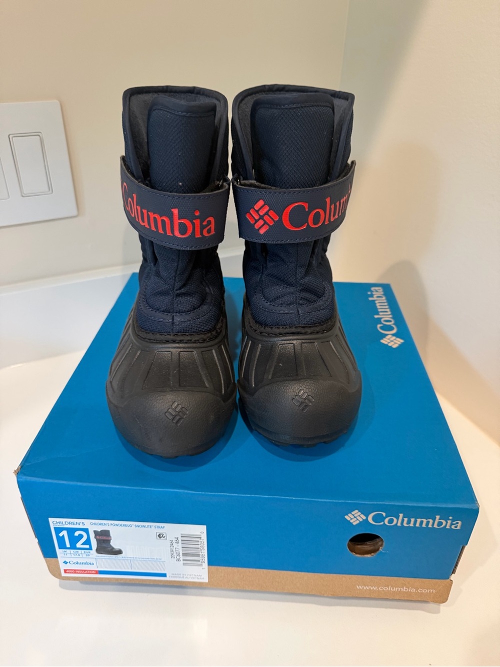 EUC Columbia Kids' Navy Winter Snow Boots size 12